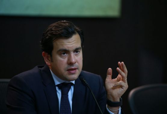 RODRIGO LARA Periódico El Mundo 555 x 381